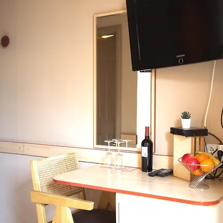 La Riva Hotel