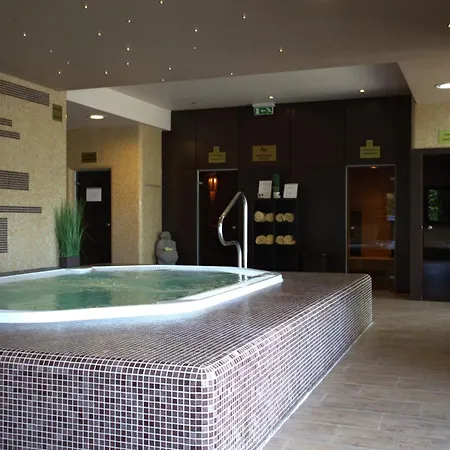 La Riva فندق 3*