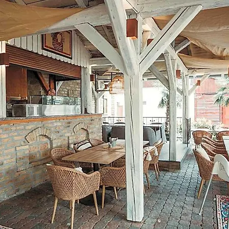 La Riva Hotel 3*