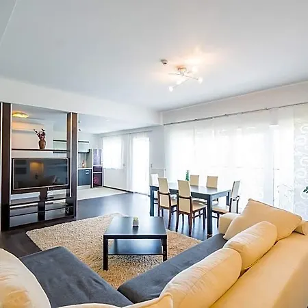 La Riva Hotel 3*