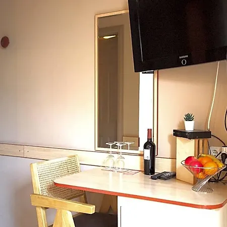 La Riva Hotel